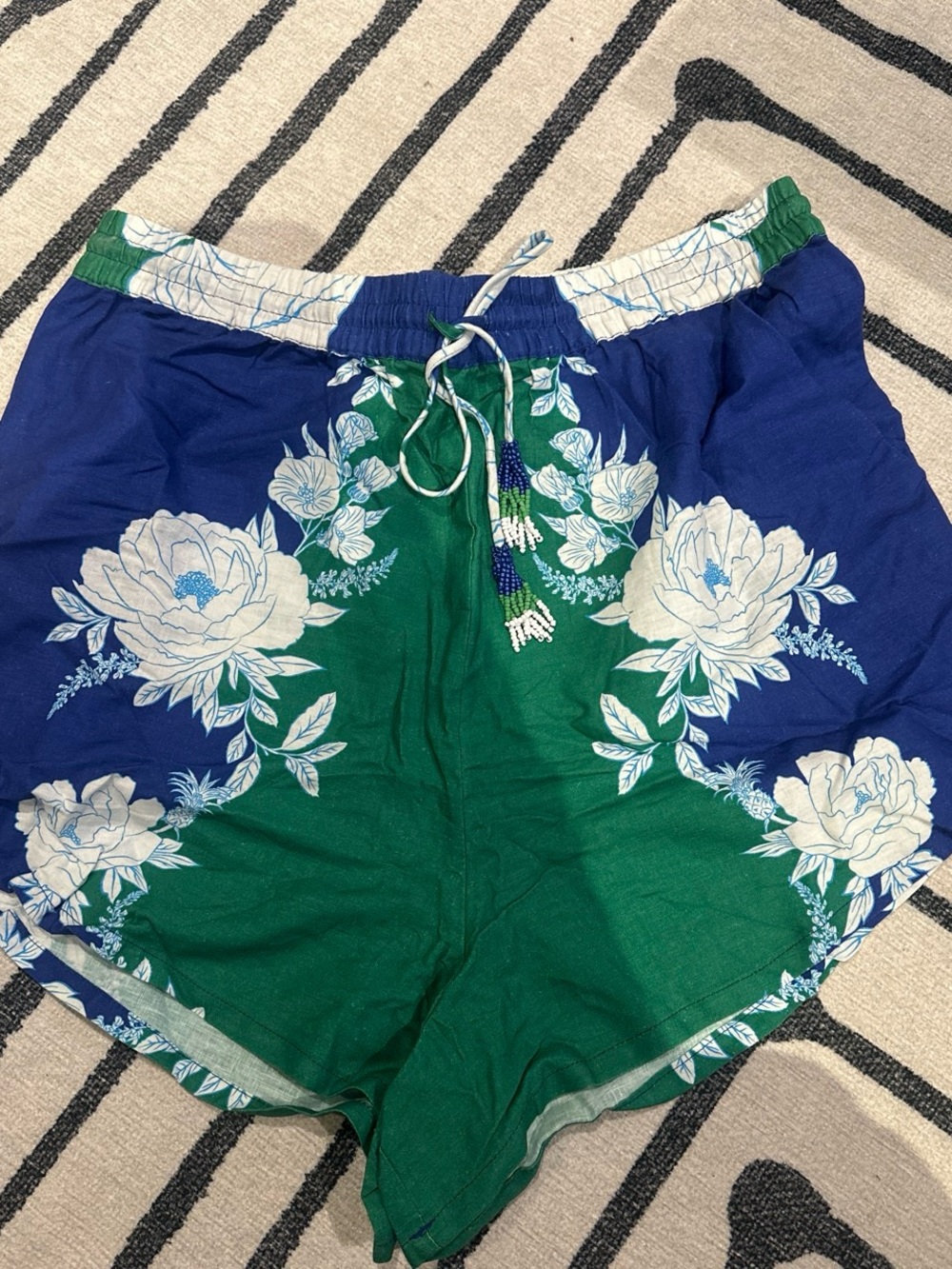 NWT FARM Rio Blue & Green Floral Drawstring Shorts - Picture 2 of 4